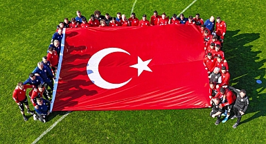 Samsunspor Dev Bayrak Açtı