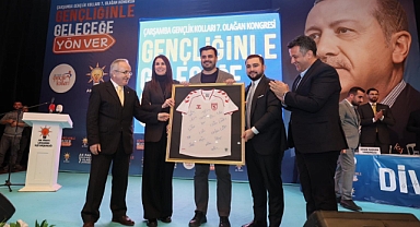 AK Parti Samsun Gençlik Kolları Kongreleri Devam Ediyor
