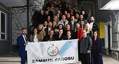 ‘Baktıkları Her Yere Kendi Karanlıklarını Yansıtanlara İnat’