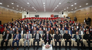 Samsun Valisi Orhan Tavlı Muhtarlarla Buluştu