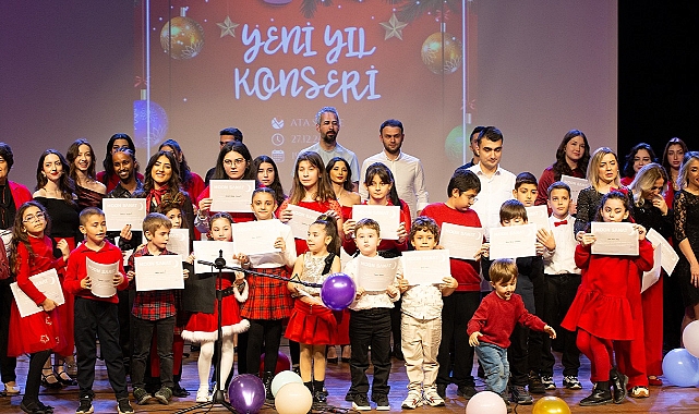 Muhteşem Yıl Sonu Konserine Ezgi Sandıkçı Damgasını Vurdu