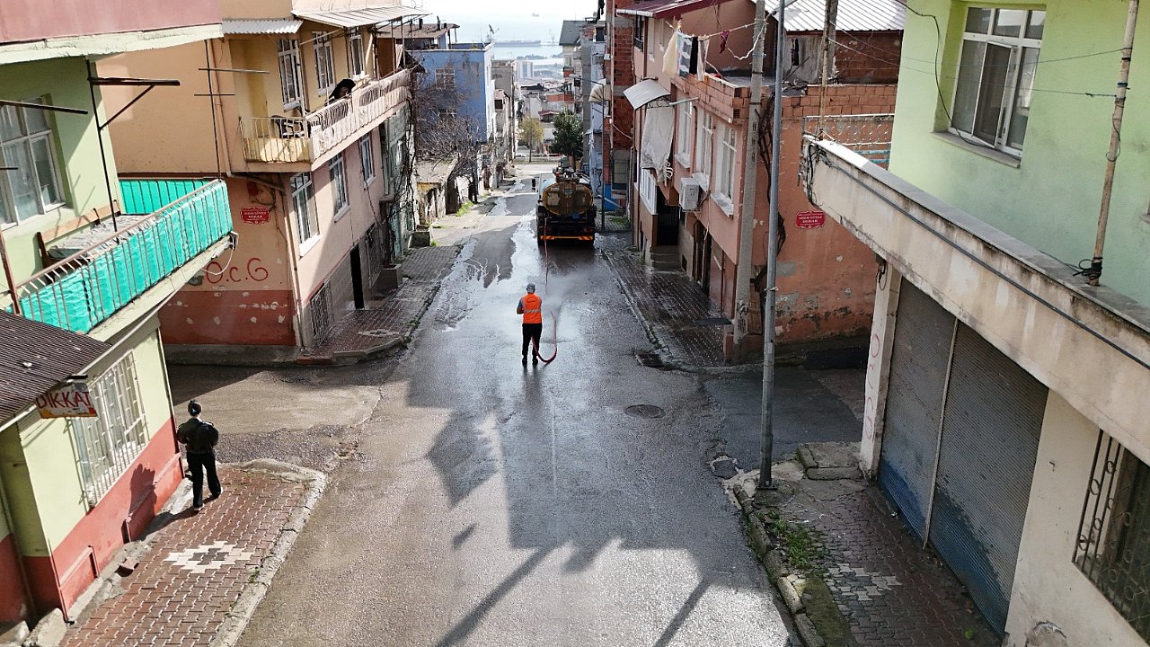 İlkadım’ın Sokakları Baştan Aşağı Yıkanıyor