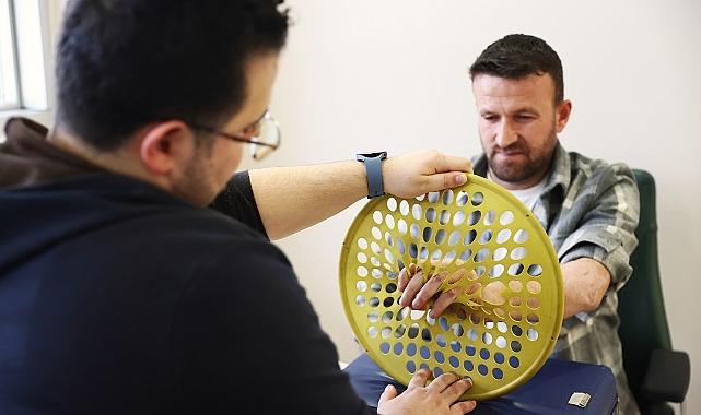 Trafik Kazasında Yaralanan TIR Şoförü Havza ÖMÜ Fizik Tedavi ve Rehabilitasyon Merkezi’nde Şifa Buldu