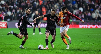 Samsunspor'da sert düşüş sürüyor 0-2