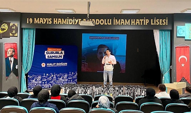 Büyükşehir Kariyer Yolculuğunda Öğrencilerin Yanında