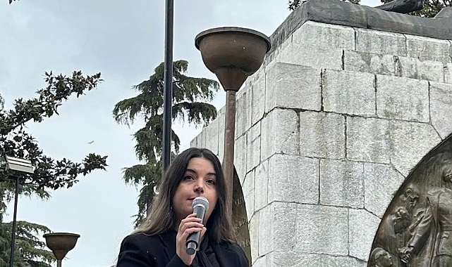 CHP’li Kadınlar 3 Nisan’ı Ata’nın huzurunda kutladılar