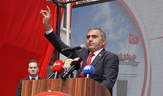 İlkadım’dan Tarihî Çıkış: Miting Gibi Açılış