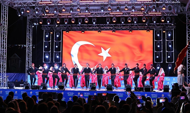 36. ULUSLARARASI SAMSUN HALK OYUNLARI FESTİVALİ BAŞLADI